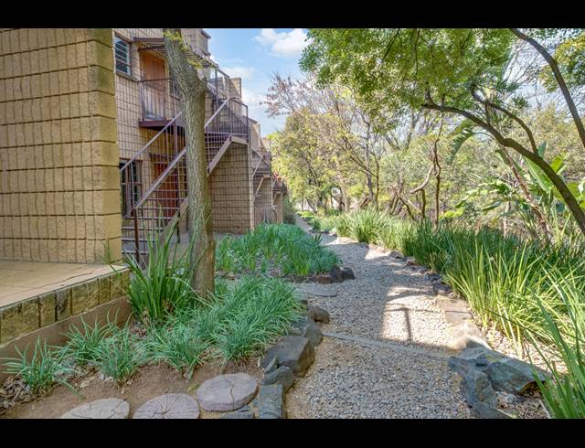 3 BEDROOM APARTMENT FOR SALE IN WINDSOR EAST